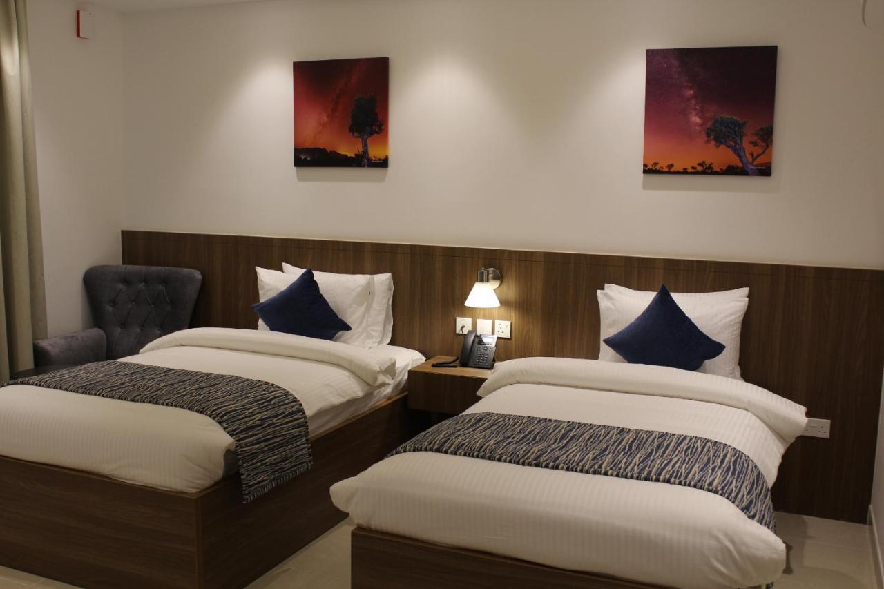 Duqm Express Hotel Ngoại thất bức ảnh