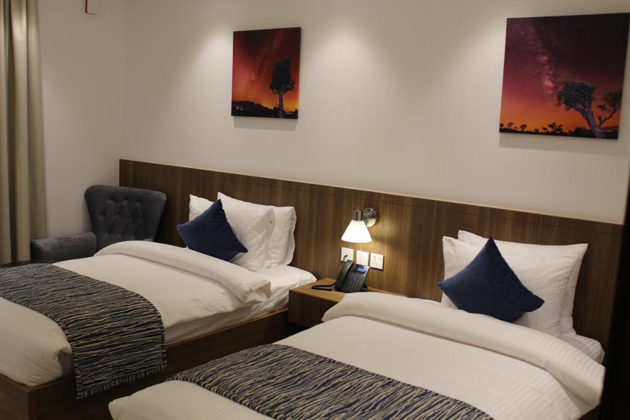 Duqm Express Hotel Ngoại thất bức ảnh