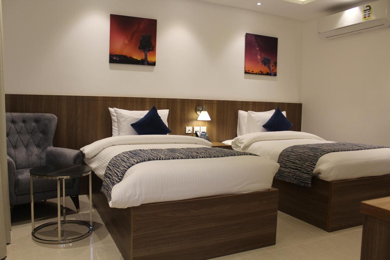 Duqm Express Hotel Ngoại thất bức ảnh