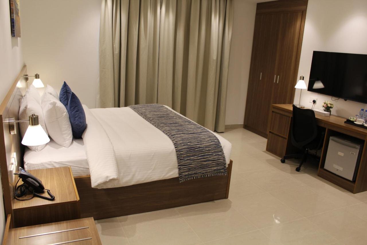 Duqm Express Hotel Ngoại thất bức ảnh