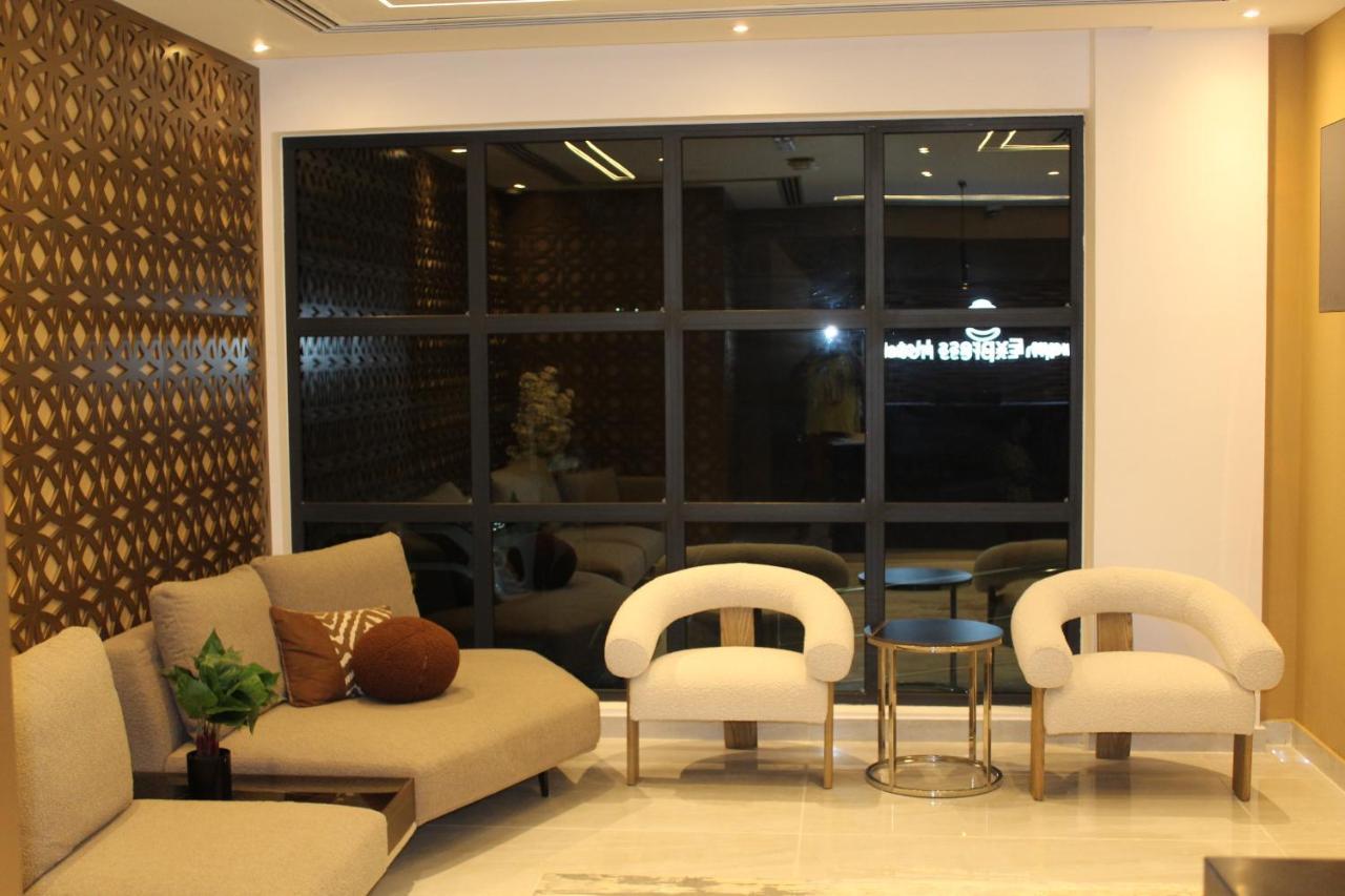 Duqm Express Hotel Ngoại thất bức ảnh