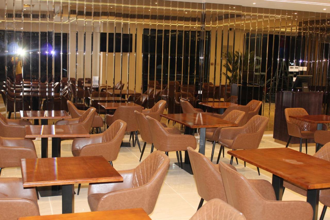 Duqm Express Hotel Ngoại thất bức ảnh